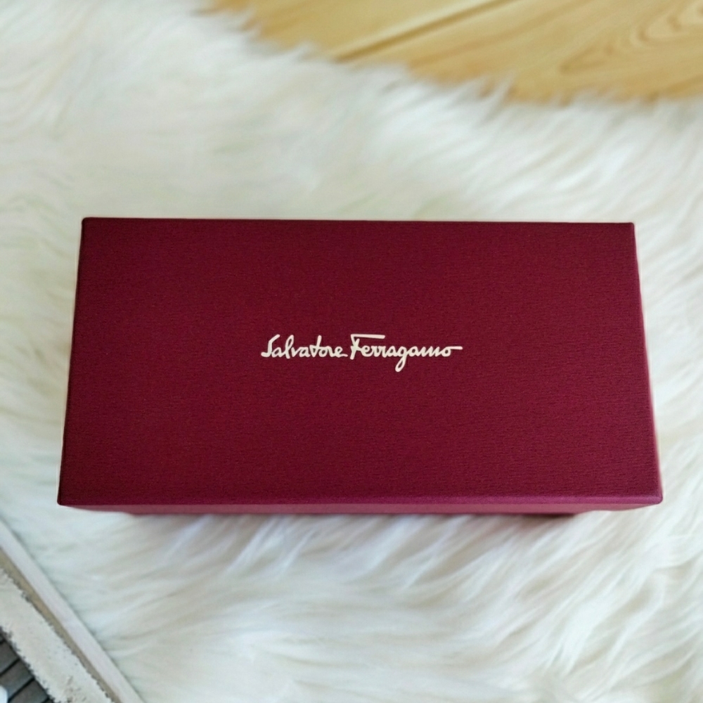 SALVATORE FERRAGAMO 57mm Oversized Sunglasses - Picture 7 of 11